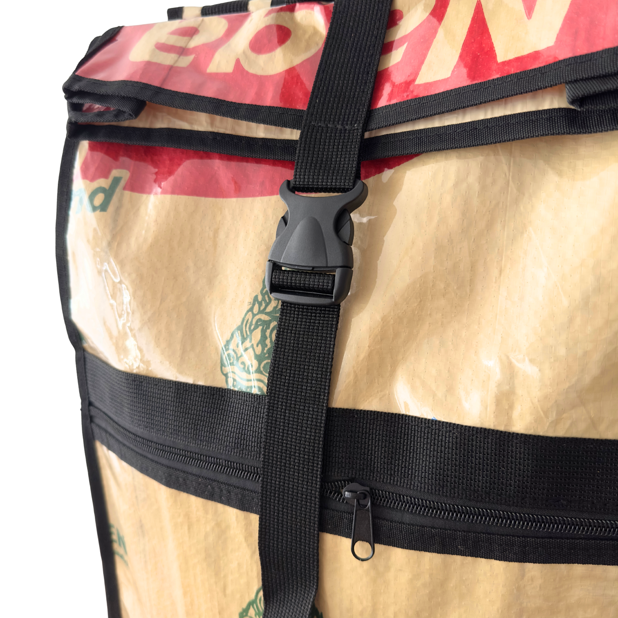 Sac à dos en sac de ciment upcyclé – Naga